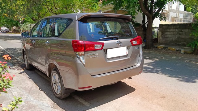 Second-hand 2017 Toyota Innova Crysta 2.4 G MT BSIV for sale in Bangalore-7