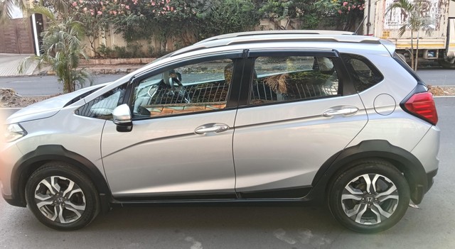 Second-hand 2019 Honda WR-V i-VTEC VX for sale in Navi Mumbai-3