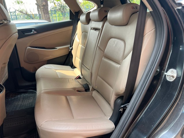 Hyundai Tucson 2.0 Dual VTVT 2WD AT GLS Second-hand 2017 Hyundai Tucson 2.0 Dual VTVT 2WD AT GLS for sale in Kolkata-7