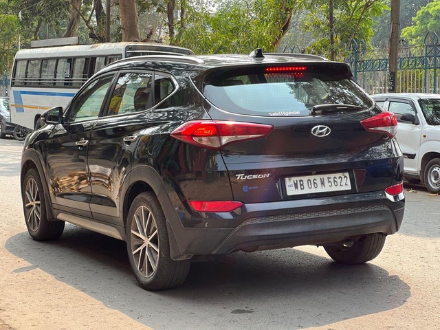 Hyundai Tucson 2.0 Dual VTVT 2WD AT GLS Second-hand 2017 Hyundai Tucson 2.0 Dual VTVT 2WD AT GLS for sale in Kolkata-10