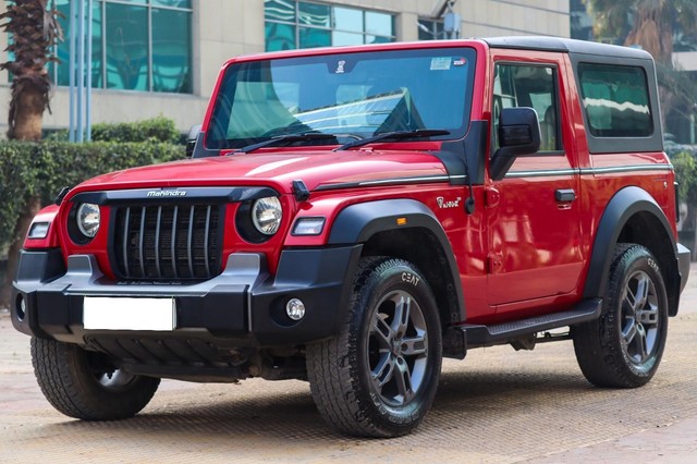 Second-hand 2022 Mahindra Thar LX 4WD Hard Top AT BSVI for sale in New Delhi-4
