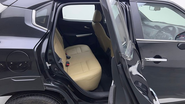 Second-hand 2022 Nissan Magnite Turbo CVT XV Premium for sale in Noida-27