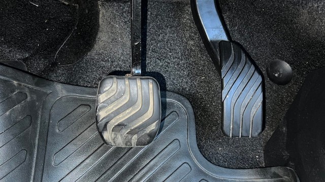 Second-hand 2022 Nissan Magnite Turbo CVT XV Premium for sale in Noida-14