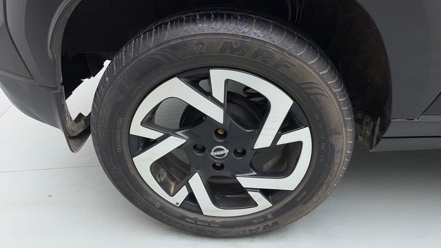 Second-hand 2022 Nissan Magnite Turbo CVT XV Premium for sale in Noida-18