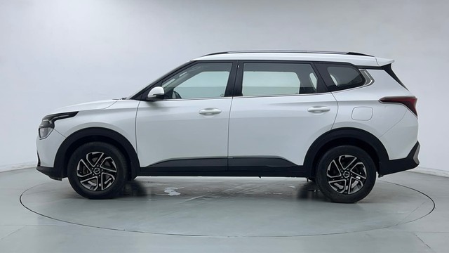 Second-hand 2022 Kia Carens Prestige Plus Diesel for sale in Noida-6