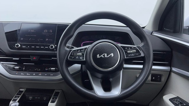 Second-hand 2022 Kia Carens Prestige Plus Diesel for sale in Noida-32