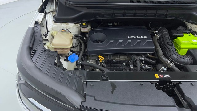 Second-hand 2022 Kia Carens Prestige Plus Diesel for sale in Noida-27