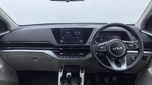 Second-hand 2022 Kia Carens Prestige Plus Diesel for sale in Noida-11