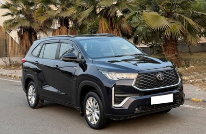 Toyota Innova Hycross VX 7STR Hybrid Second-hand 2023 Toyota Innova Hycross VX 7STR Hybrid for sale in New Delhi