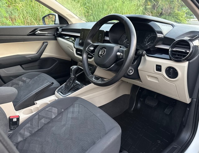 Second-hand 2022 Skoda Slavia 1.0 TSI Ambition AT BSVI for sale in New Delhi-14