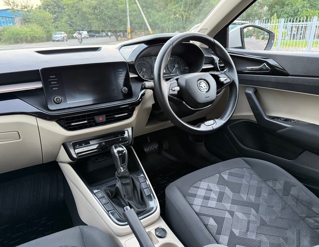 Second-hand 2022 Skoda Slavia 1.0 TSI Ambition AT BSVI for sale in New Delhi-16