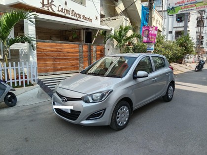 Hyundai i20 1.2 Magna Second-hand 2012 Hyundai i20 1.2 Magna for sale in Hyderabad