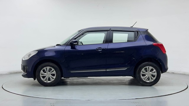 Second-hand 2022 Maruti Suzuki Swift Dzire VXI AT for sale in Noida-6