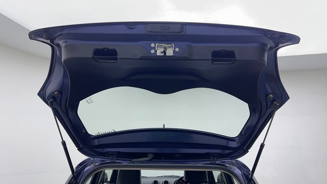 Second-hand 2022 Maruti Suzuki Swift Dzire VXI AT for sale in Noida-26