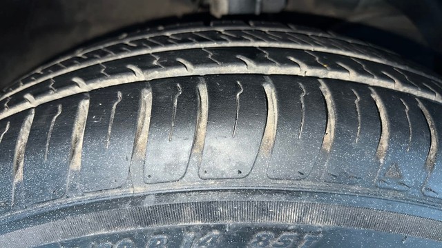 Second-hand 2022 Maruti Suzuki Swift Dzire VXI AT for sale in Noida-35