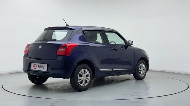 Second-hand 2022 Maruti Suzuki Swift Dzire VXI AT for sale in Noida-3