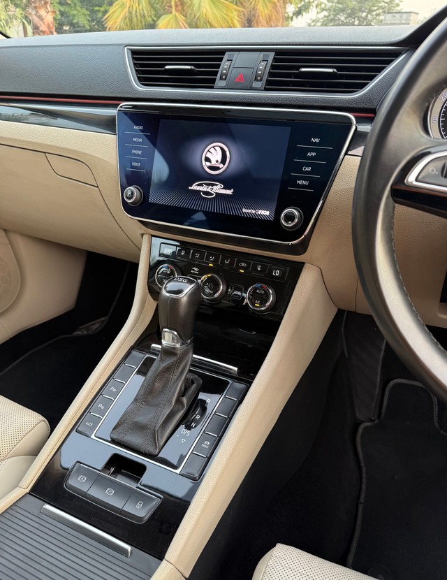 Second-hand 2019 Skoda Superb LK 1.8 TSI AT for sale in New Delhi-13