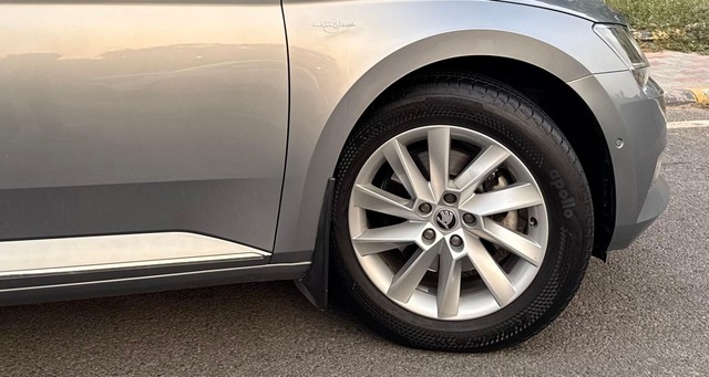 Second-hand 2019 Skoda Superb LK 1.8 TSI AT for sale in New Delhi-6