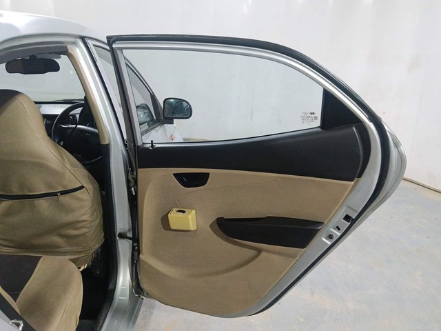 Hyundai EON Magna Second-hand 2013 Hyundai EON Magna for sale in Kochi-24