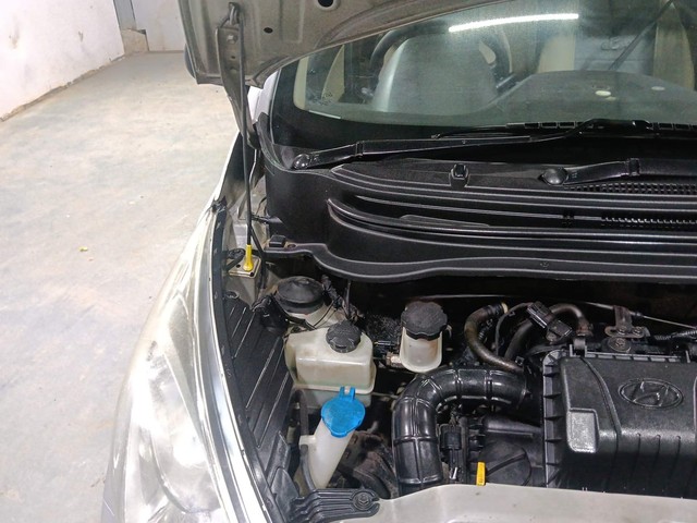 Hyundai EON Magna Second-hand 2013 Hyundai EON Magna for sale in Kochi-38