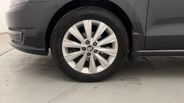 Second-hand 2021 Skoda Superb Petrol Ambition for sale in Chandigarh-20