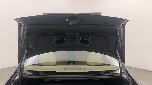 Second-hand 2021 Skoda Superb Petrol Ambition for sale in Chandigarh-33