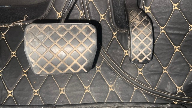 Second-hand 2021 Skoda Superb Petrol Ambition for sale in Chandigarh-14