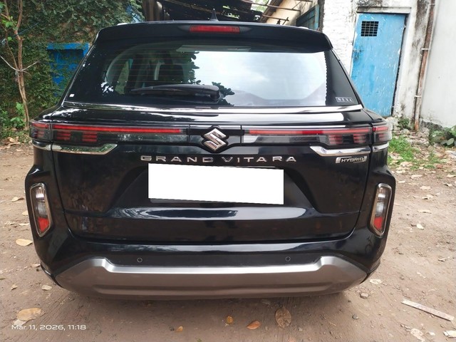 Second-hand 2023 Maruti Suzuki Grand Vitara Alpha Plus Hybrid CVT BSVI for sale in Kolkata-3