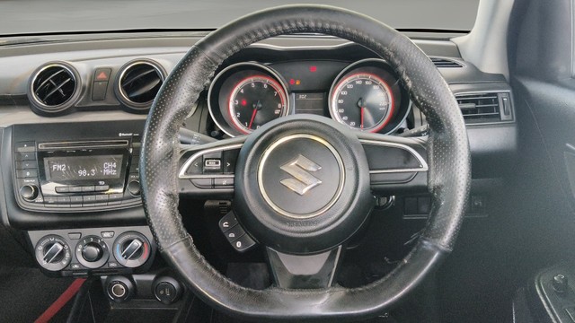 Second-hand 2018 Maruti Suzuki Swift VXI for sale in Coimbatore-12