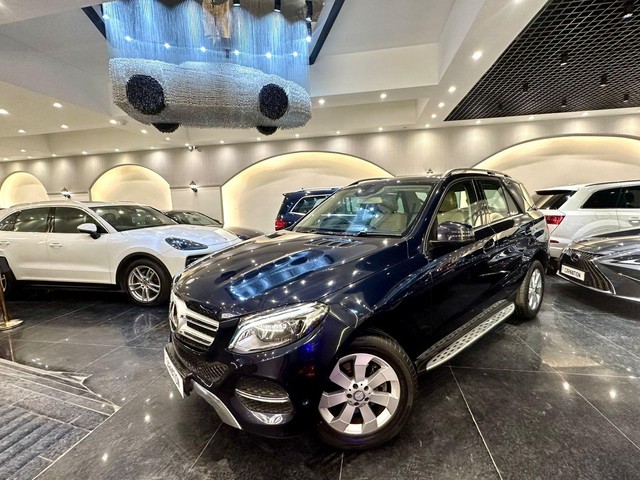 Second-hand 2017 Mercedes-Benz GLE 250d for sale in New Delhi-18