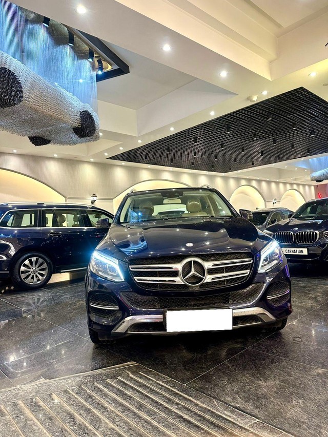 Second-hand 2017 Mercedes-Benz GLE 250d for sale in New Delhi-12
