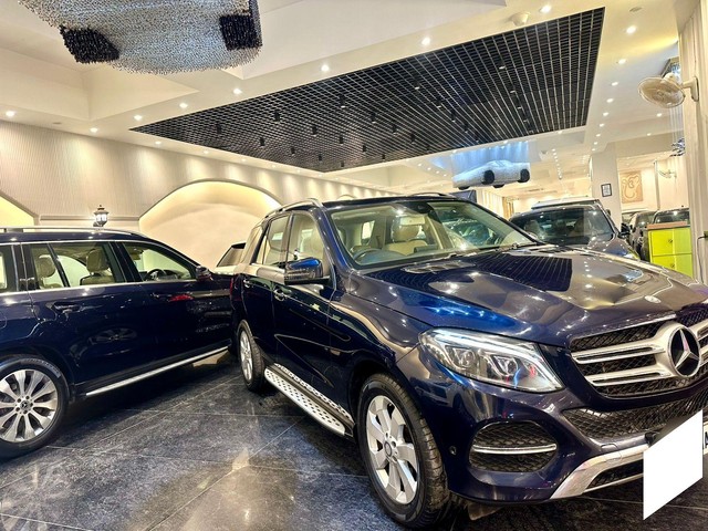 Second-hand 2017 Mercedes-Benz GLE 250d for sale in New Delhi-11