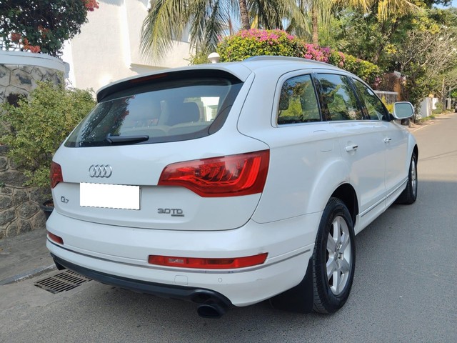 Audi Q7 4.2 TDI quattro Second-hand 2013 Audi Q7 4.2 TDI quattro for sale in Chennai-9