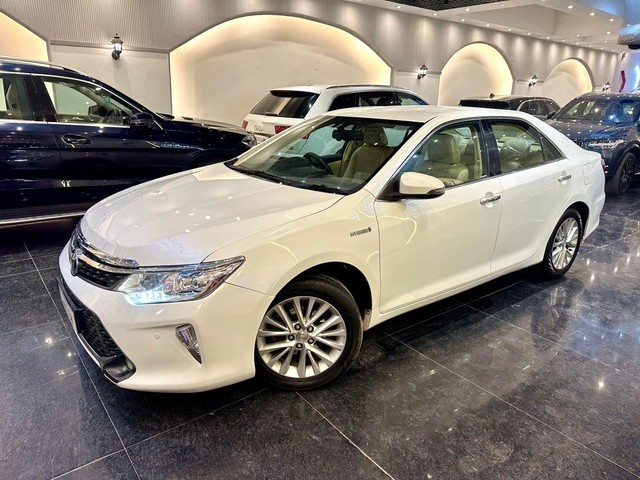 Toyota Camry Hybrid Second-hand 2016 Toyota Camry Hybrid for sale in New Delhi-13
