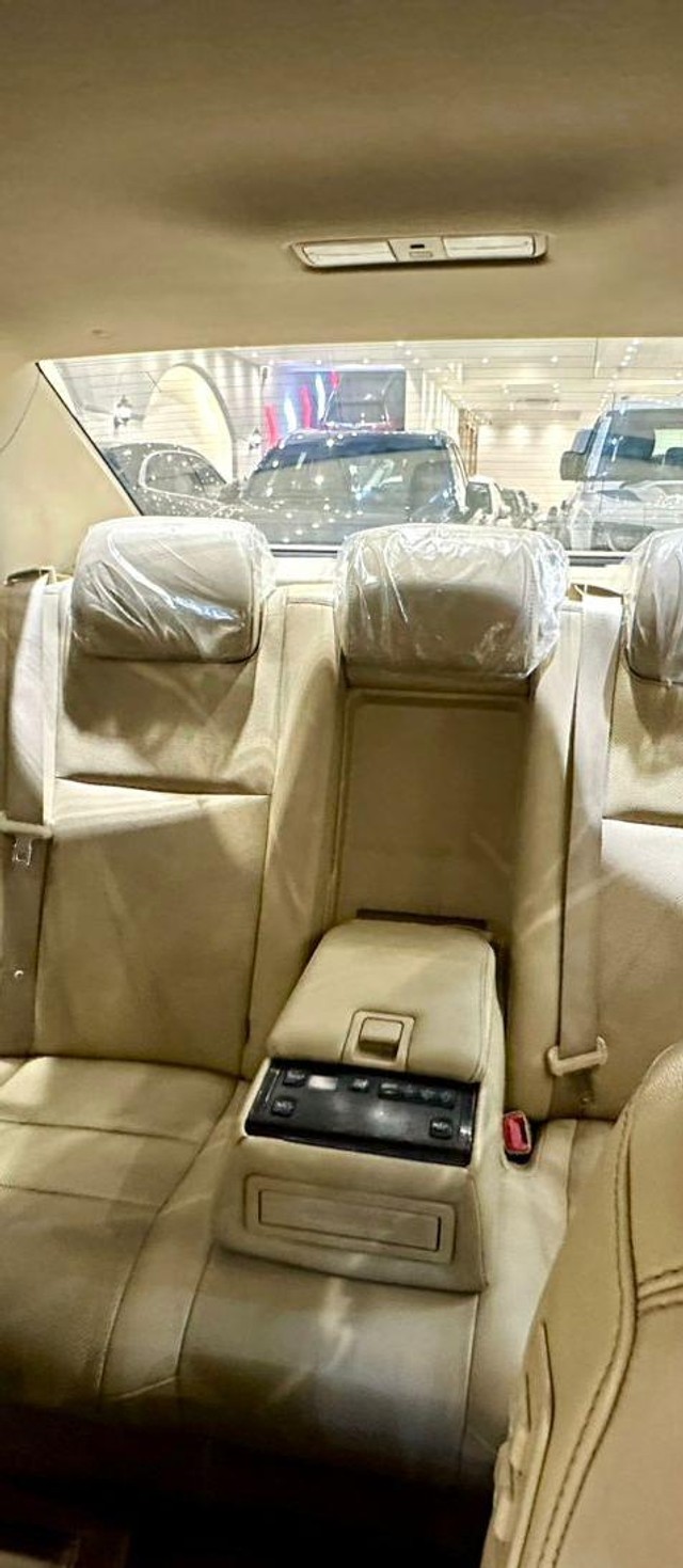 Toyota Camry Hybrid Second-hand 2016 Toyota Camry Hybrid for sale in New Delhi-7