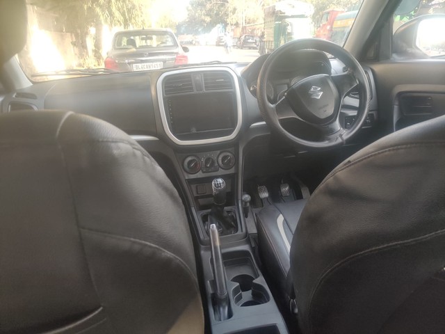 Second-hand 2017 Maruti Suzuki Vitara Brezza VDi Option for sale in New Delhi-8