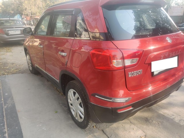 Second-hand 2017 Maruti Suzuki Vitara Brezza VDi Option for sale in New Delhi-14