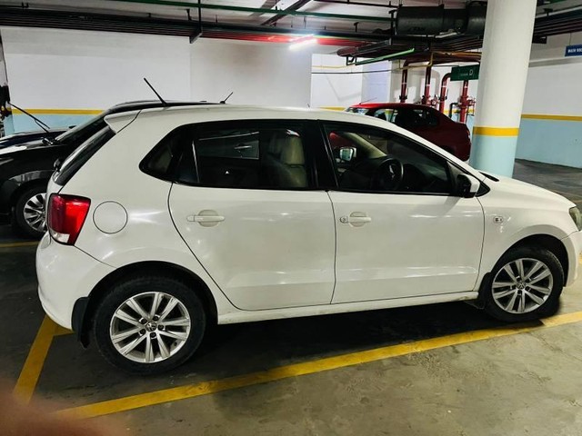 Volkswagen Polo Petrol Highline 1.2L Second-hand 2013 Volkswagen Polo Petrol Highline 1.2L for sale in Gurgaon-2