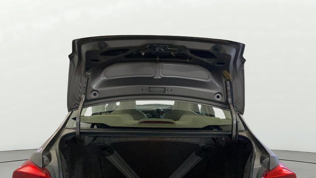 Second-hand 2014 Honda Amaze S i-Vtech for sale in Noida-4