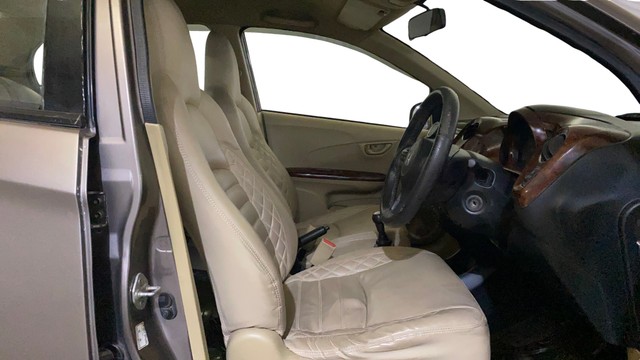 Second-hand 2014 Honda Amaze S i-Vtech for sale in Noida-25