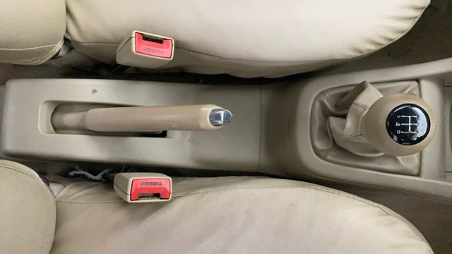 Second-hand 2014 Maruti Suzuki Swift Dzire VXI for sale in Lucknow-13