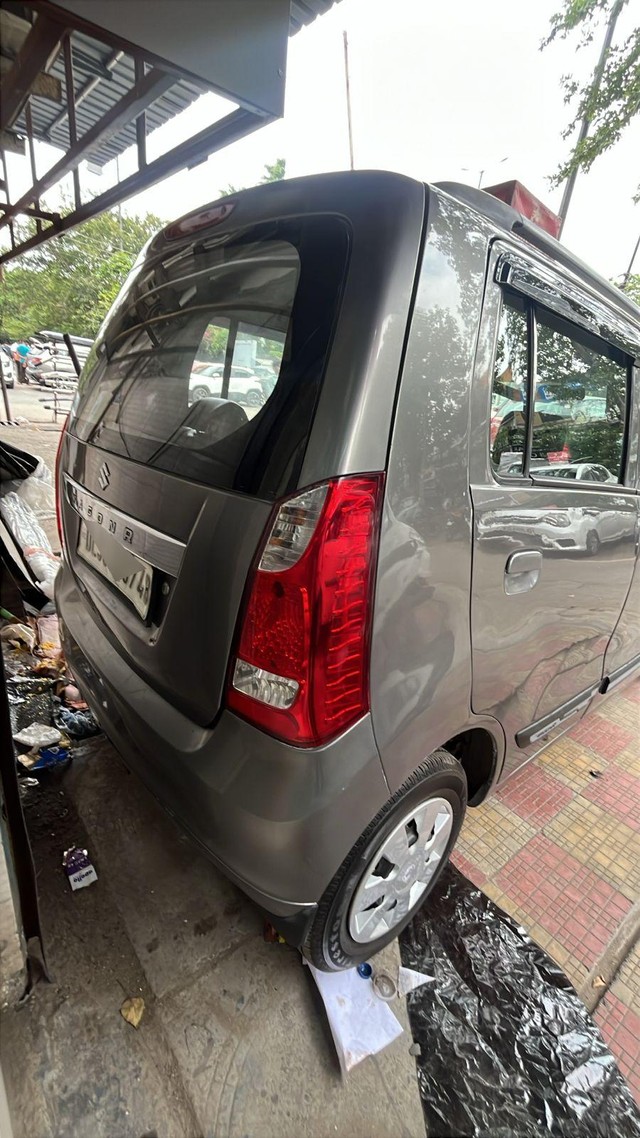 Second-hand 2015 Maruti Suzuki Wagon R LXI CNG for sale in Noida-5
