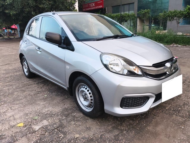 Honda Brio 1.2 E MT Second-hand 2017 Honda Brio 1.2 E MT for sale in Noida-9