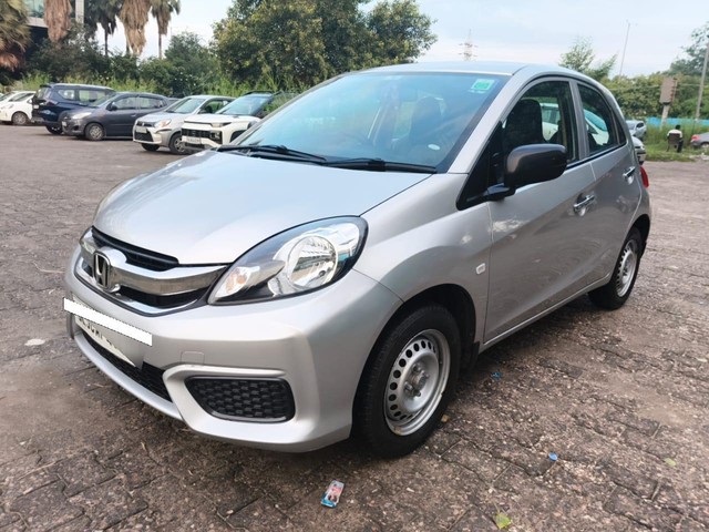 Honda Brio 1.2 E MT Second-hand 2017 Honda Brio 1.2 E MT for sale in Noida-4