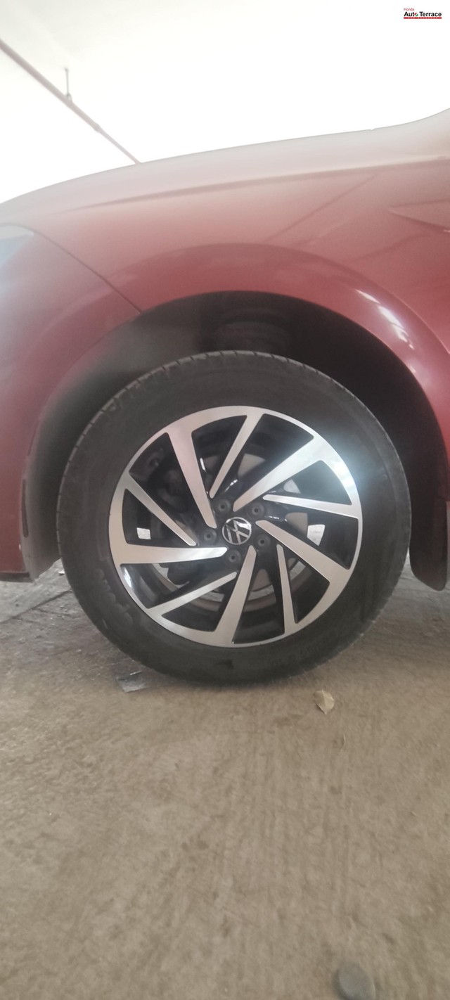 Second-hand 2023 Volkswagen Virtus Topline for sale in Mumbai-14