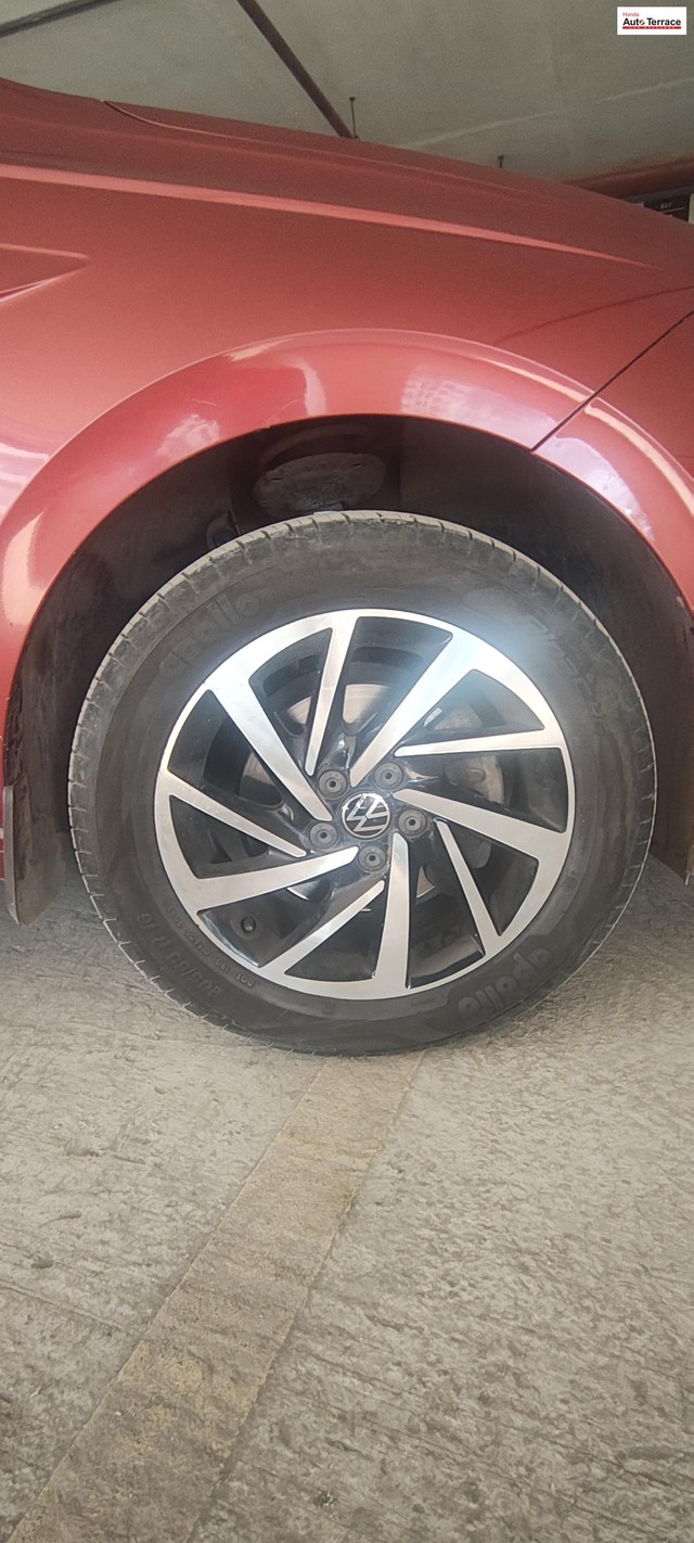 Second-hand 2023 Volkswagen Virtus Topline for sale in Mumbai-13