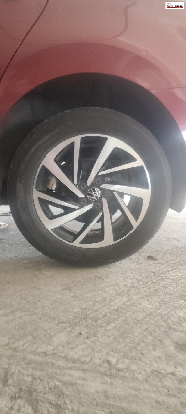 Second-hand 2023 Volkswagen Virtus Topline for sale in Mumbai-15