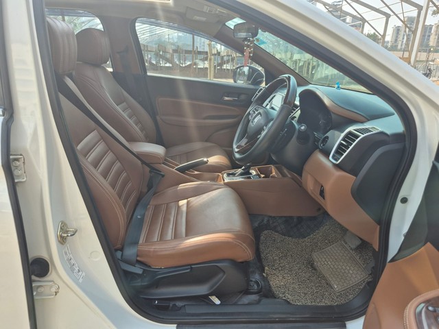 Second-hand 2024 Honda City VX CVT for sale in Mumbai-8