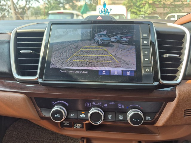 Second-hand 2024 Honda City VX CVT for sale in Mumbai-6