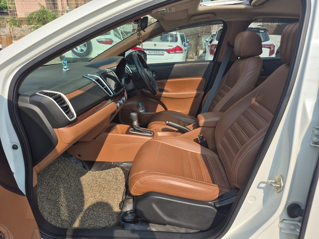 Second-hand 2024 Honda City VX CVT for sale in Mumbai-13